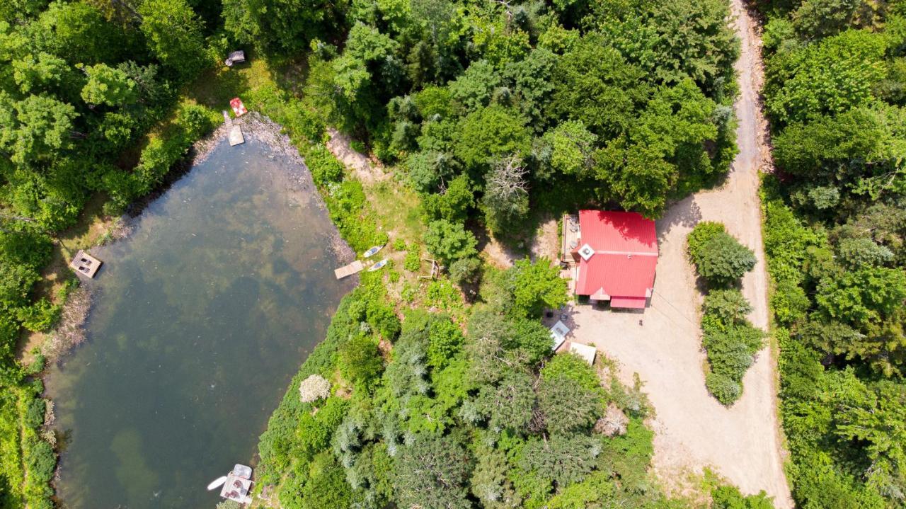 Saint-Raymond Les Chalets Tourisma - Chalet Dans Les Bois Avec Lac Prive - Le Colibri מראה חיצוני תמונה